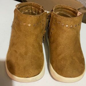 Brown boot for infant